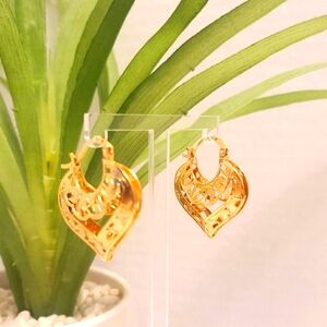 Elegant Gold Heart Hoop Earrings